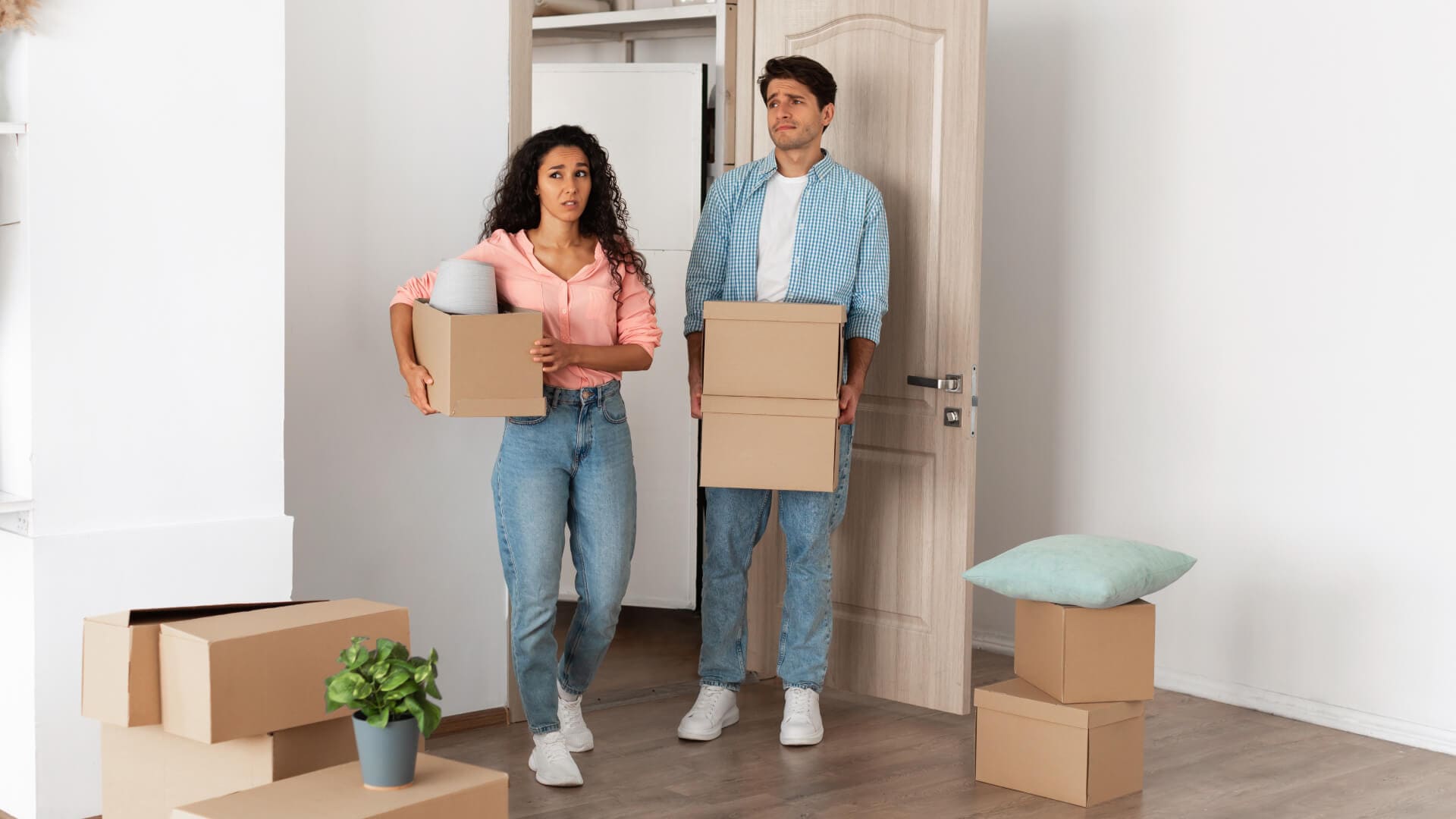 Top 7 Mistakes to Avoid When Moving to a New Home | Moving Wizz